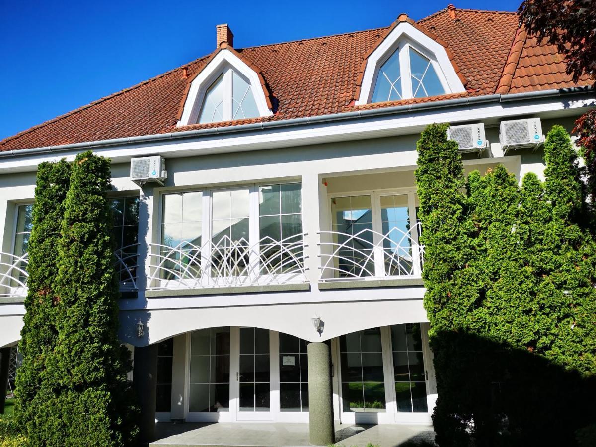 Gyorfi Apartmanhaz Zamárdi Dış mekan fotoğraf